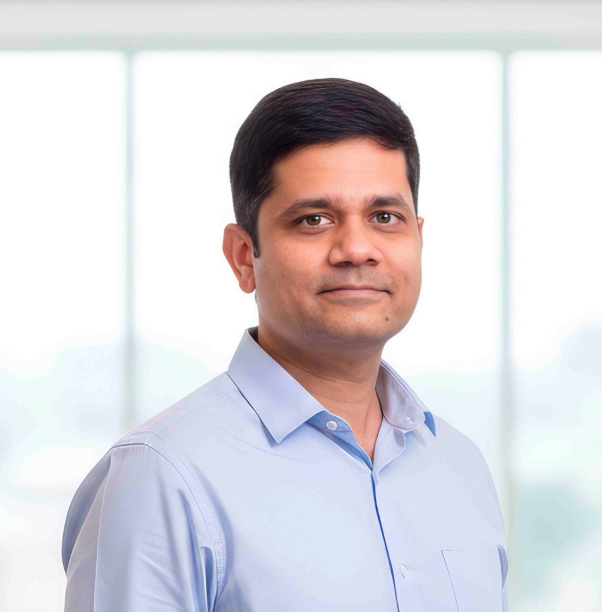 Dr Paras Anand